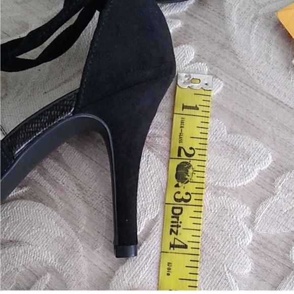 Heels  brand new , without tags - Picture 6 of 6